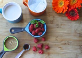 Superfoods, raspberries, tea