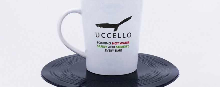 Uccello Grip Mat with Uccello Kettle